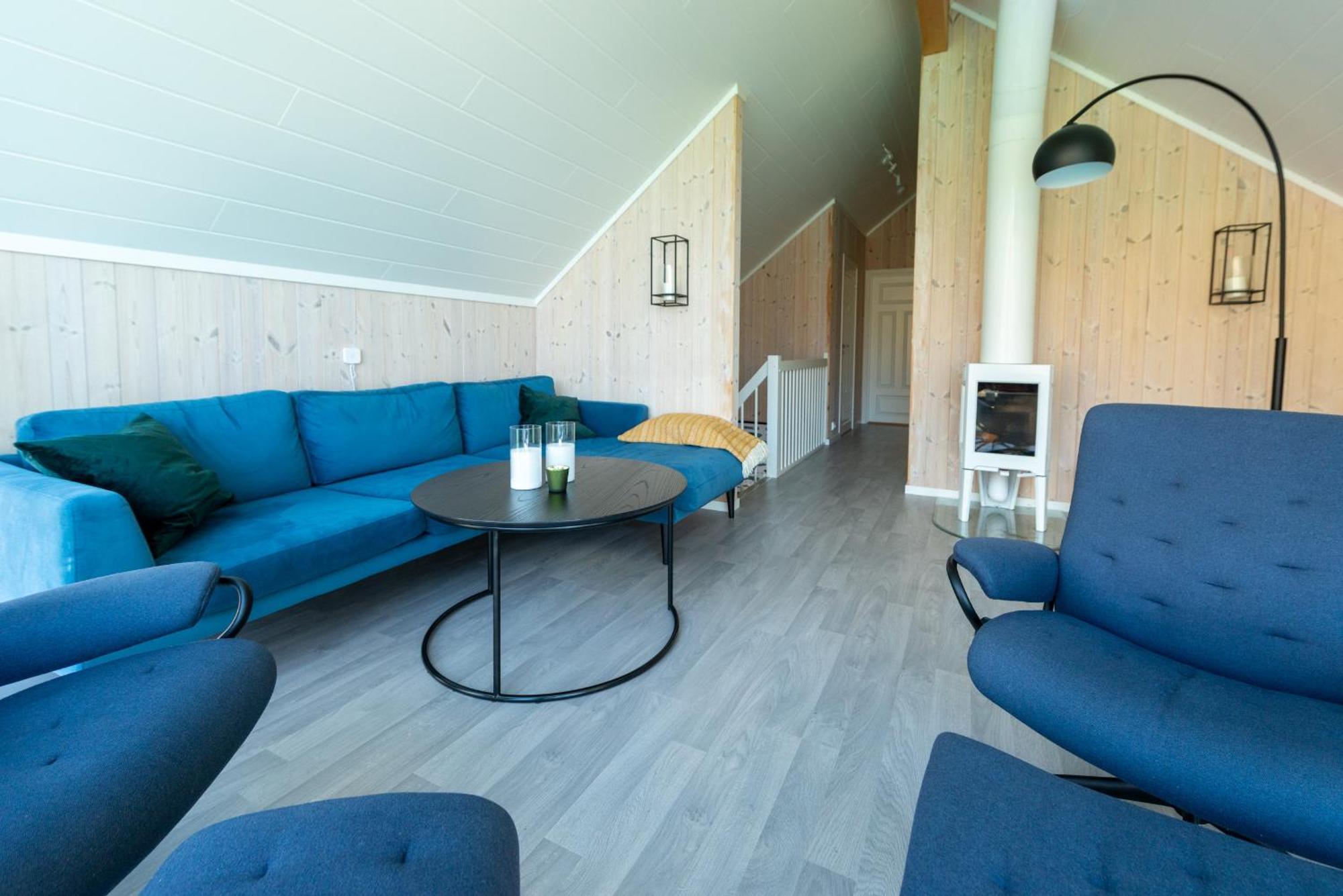 Lofoten Waterfront Luxury Lodge Ballstad Exteriör bild