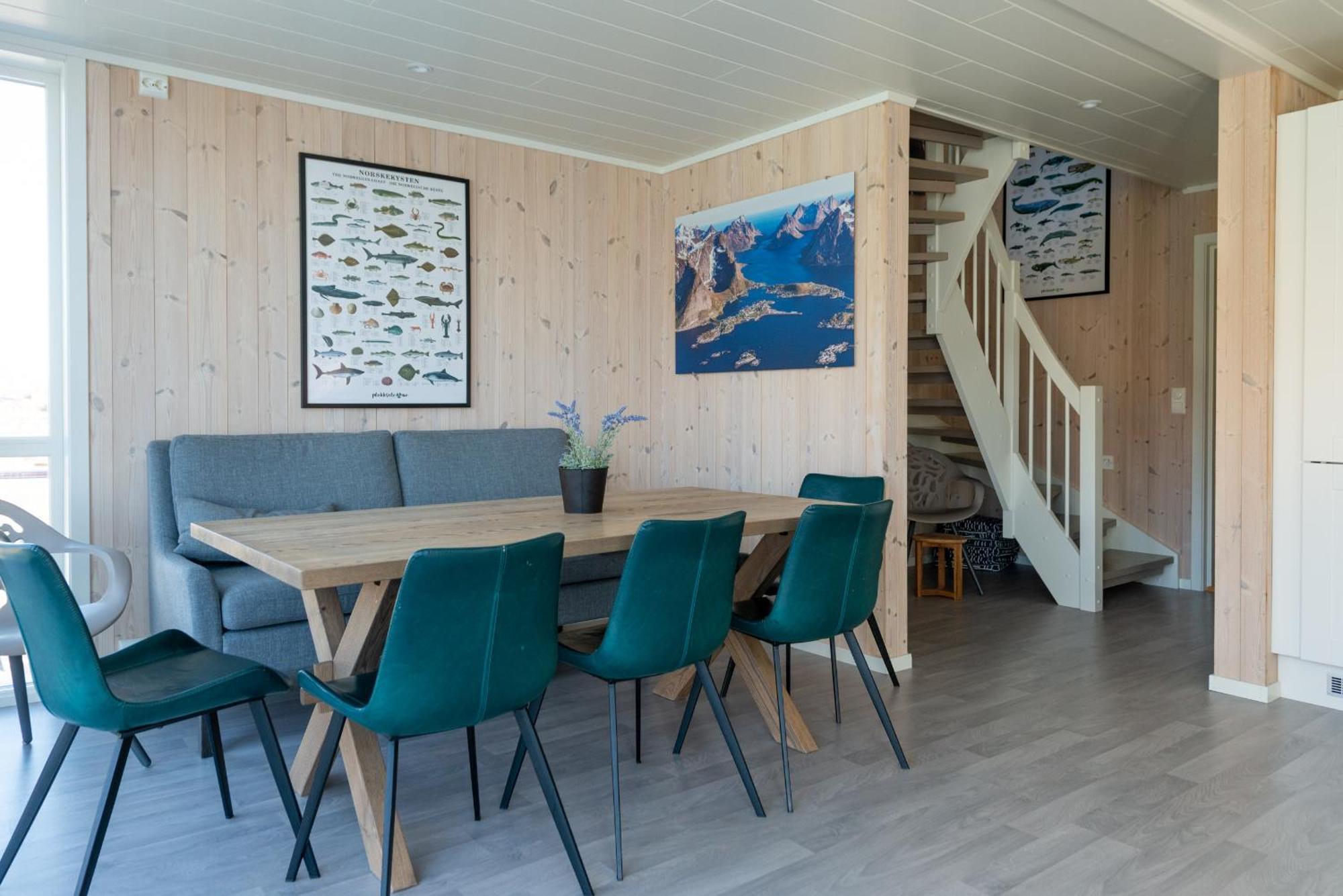 Lofoten Waterfront Luxury Lodge Ballstad Exteriör bild